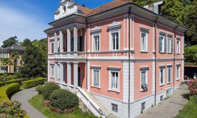 Suna Apartment | Nice apartment for 4 guests with WIFI, TV and parking