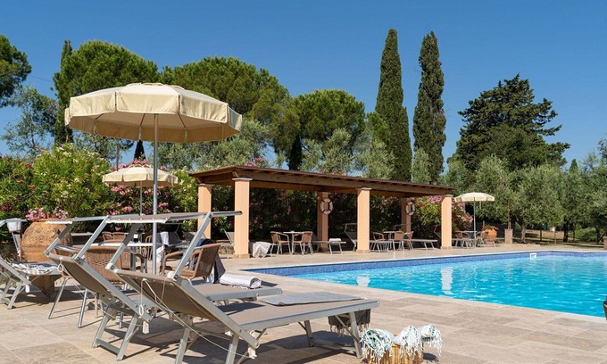 Peccioli Apartment | Nice apartment for 6 guests with A/C, WIFI, pool, TV, pets allowed and panoramic view
