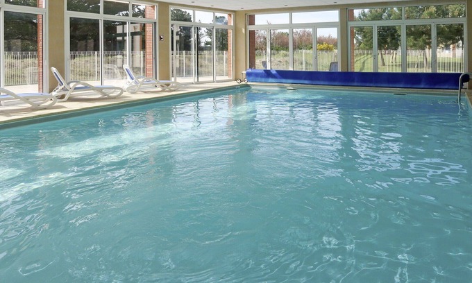 Frehel Apartment | Nice apartment for 4 people with pool, WIFI, TV, terrace, pets allowed and parking