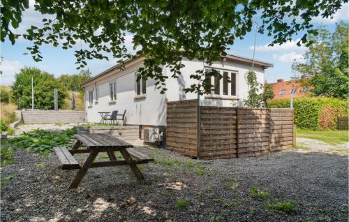 Tranebjerg Apartment | Nice Apartment In Samsø With Wifi