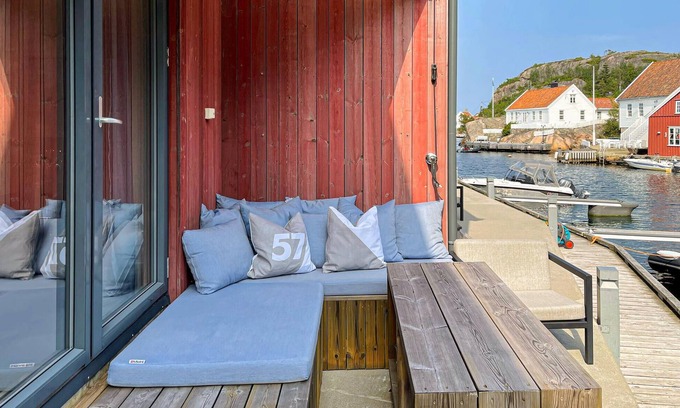 Sogne Apartment | Nice apartment in Søgne with WiFi