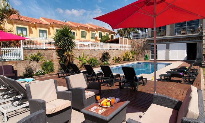 Sonnenland House | Nice apartment in villa for 10 people with WIFI, private pool, TV and patio