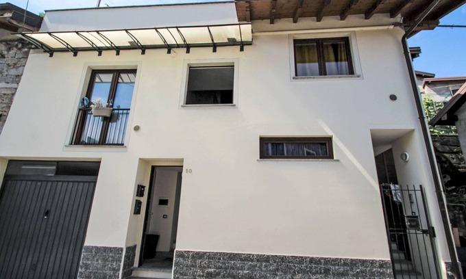 Gravellona Toce Apartment | Nice apartment for 3 people with WIFI, TV, terrace, pets allowed and parking