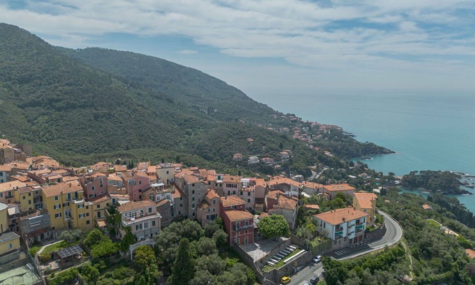 Stazzema Apartment | Nice apartment for 4 people with A/C, WIFI, TV and terrace