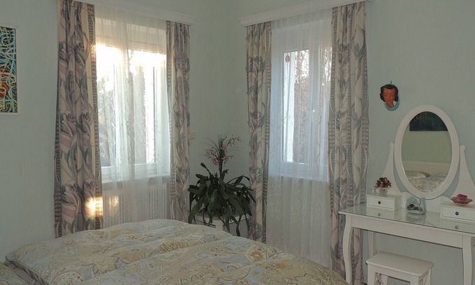 Meidling Apartment | * Nice apartment right next to Schönbrunn Palace Park, own car park