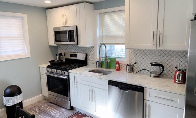 Upper Fells Point House | Nice bedroom next fells point