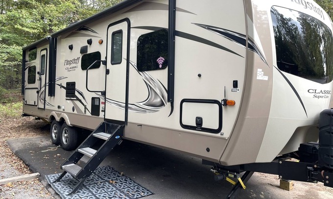 Bigelow House | Nice Camper Trailer at RV Campground. Avail. 4-5-24 thru 4-9-24. Queen in Master