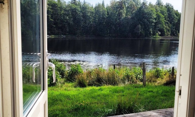 Hamneda House | Nice cottage with panoramic views of Lake Hängasjön | SE06013