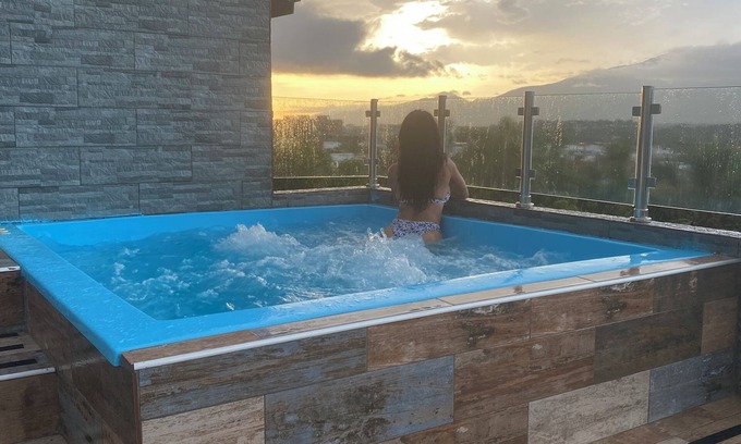 Santiago de los Caballeros Apartment | Nice view ,Romantic , Modern WiFi,TV, 4K And Jacuzzi