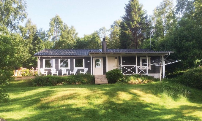 Fasalt House | Nice home in örkelljunga with kitchen