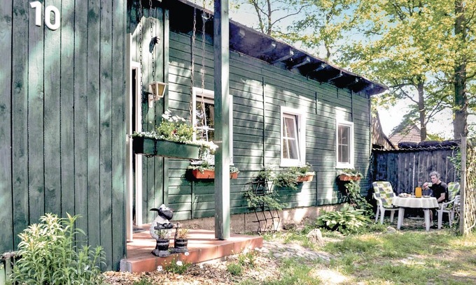 Behringen House | Nice home in Bispingen with kitchen