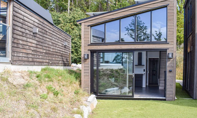 Porsgrunn House | Nice home in Brevik with kitchen