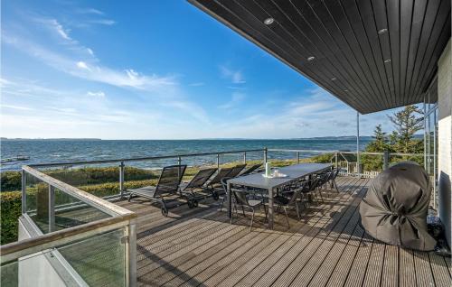 Handrup Strand House | Nice Home In Ebeltoft With Sauna