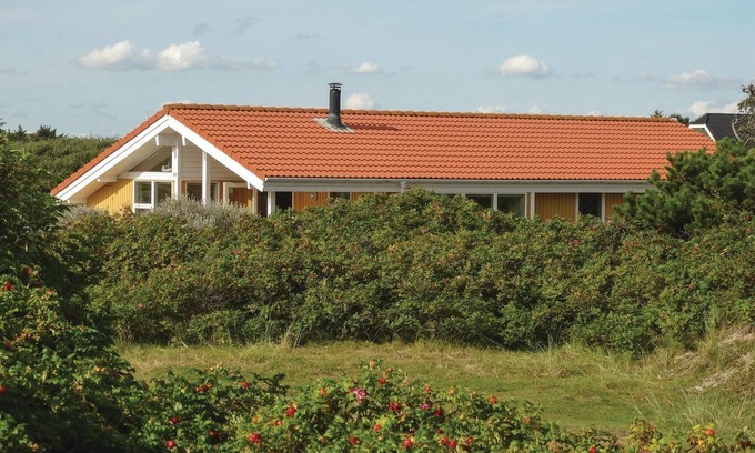 Rindby Strand House | Nice home in Fanø with sauna