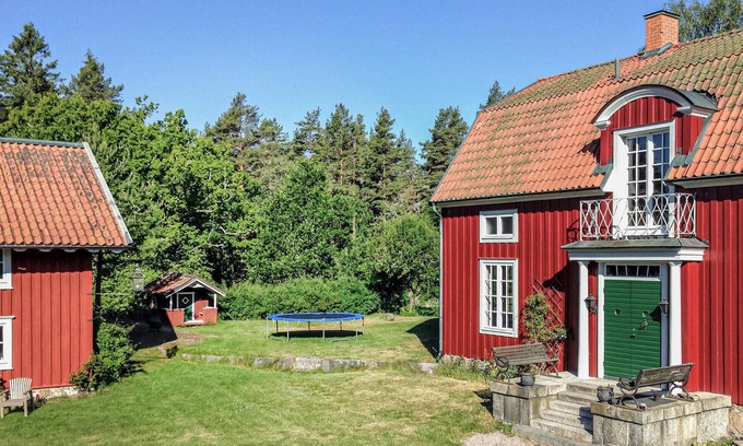 Gusum House | Nice home in Gusum with lake view