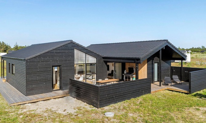 Jerup House | Nice home in Jerup with sauna