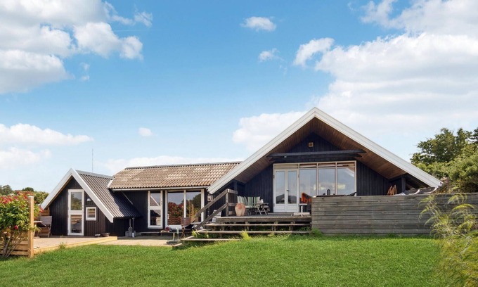 Kalundborg House | Nice home in Kalundborg with WiFi
