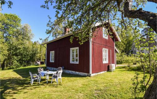 Munkedal House | Nice Home In Munkedal With Lake View