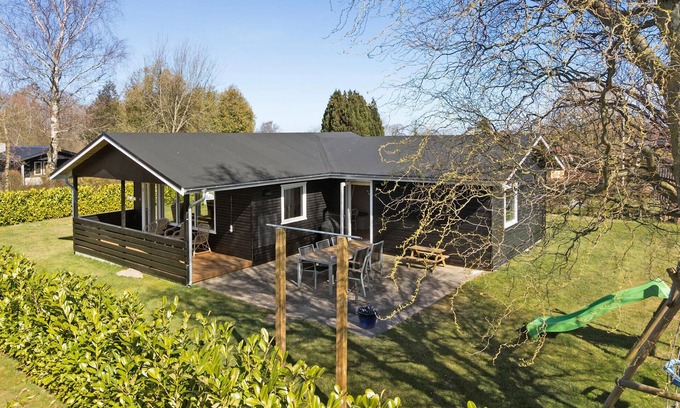 Nordborg House | Nice home in Nordborg with kitchen