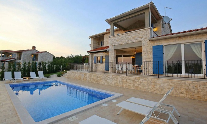 Strpacici House | Nice home in Porec with sauna