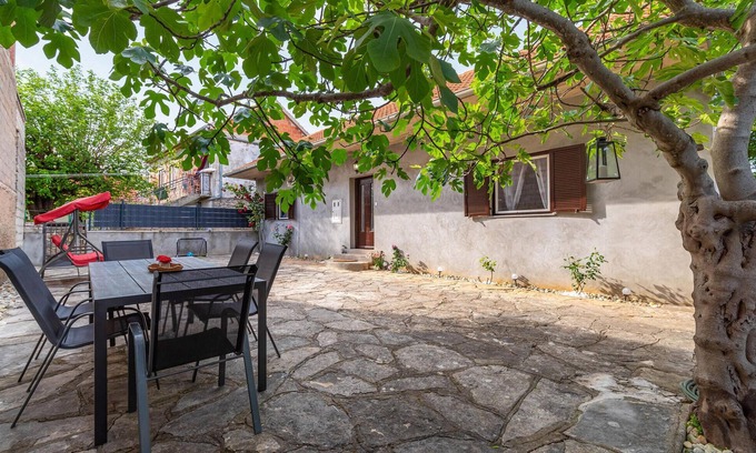 Pridraga House | Nice home in Pridraga with WiFi