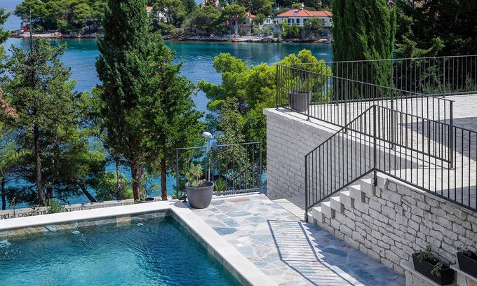 Splitska House | Nice home in Splitska