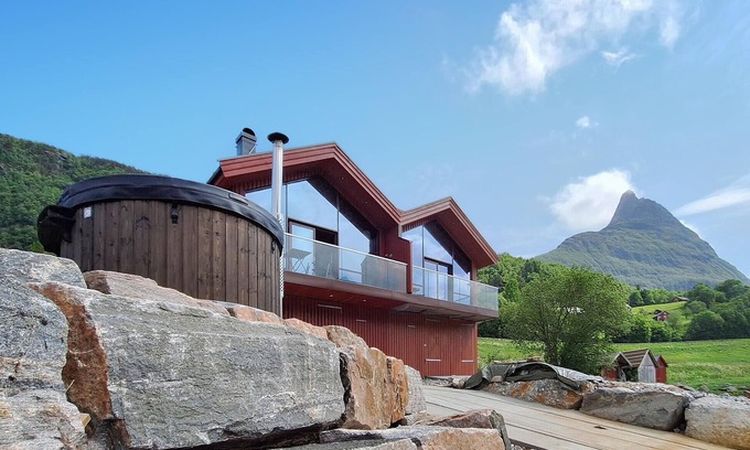 Sykkylven House | Nice home in Straumgjerde