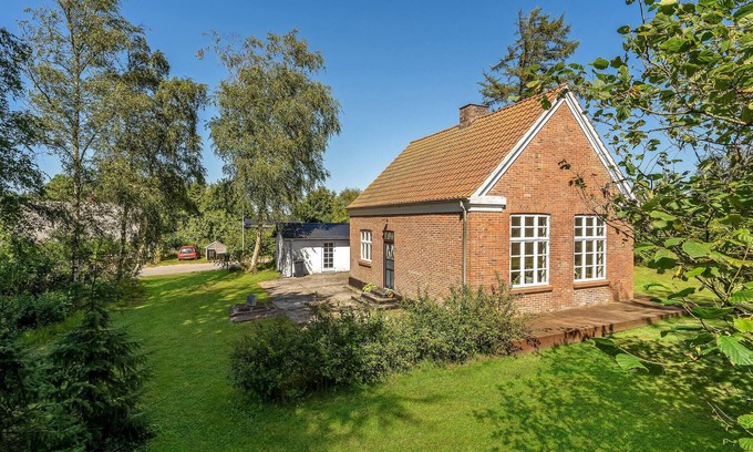 Tim House | Nice home in Tim with kitchen