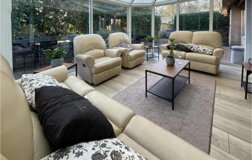 Zuidwolde House | Nice Home In Zuidwolde With Wifi