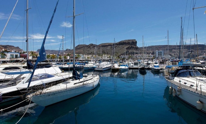 Playa de Mogan Apartment | Nice, modern apartment on the beach with sea view & terrace, free WiFi