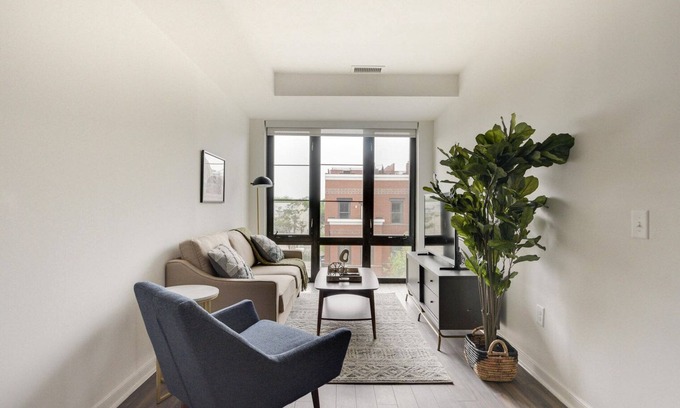 Shaw Apartment | Nice Shaw 1BR w/Elevator, nr National Parks & Restaurants, by Blueground