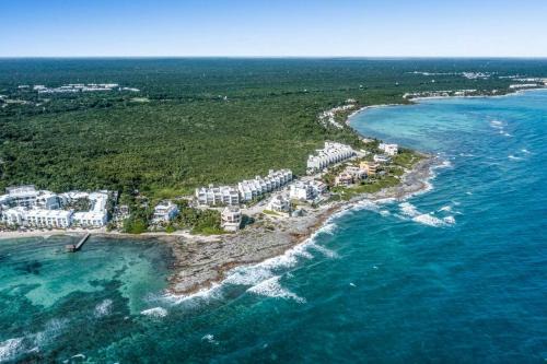 Akumal Apartment | Nido De Tortuga Akumal With Beach Access And Private Jacuzzi