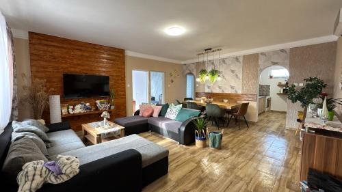 Pusztavacs House | Nimród Apartman Balatonfenyves