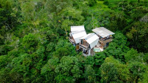 Kedisan House | Nirata Treehouse
