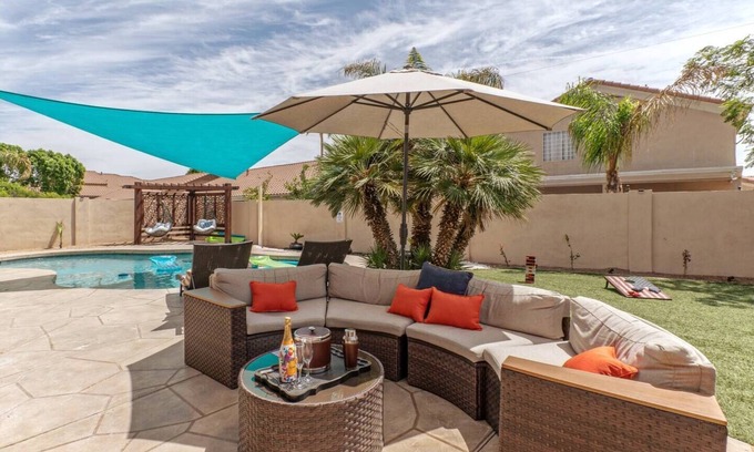 Paradise Valley Village House | Nitos paradise 5 Bd 4.5Bath Heated pool, Gym,Golf,Kids Friendly!Kierland!Central