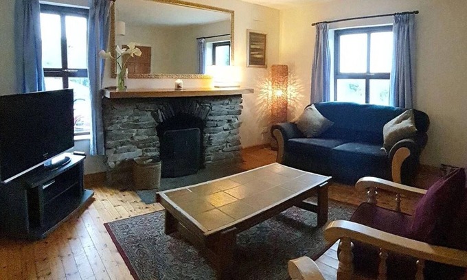 Westport House | No 1 Heather Hill, Letterfrack
