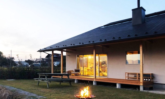 Hokuto Cottage | No meals can be brought in A room with a Scandin/Hokuto Yamanashi