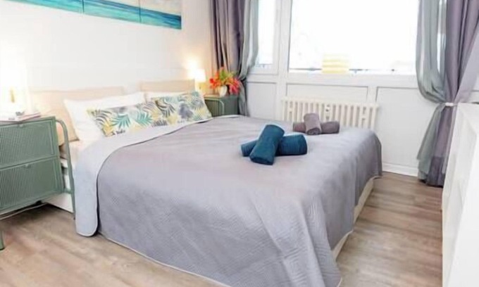 Nordstadt Apartment | Noahs Home: New, top equipment, balcony, 5min->Cent.