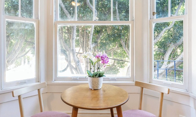 Nob Hill Apartment | Nob Hill Edwardian StudioBeauty Walk Everywhere, live in style like a local