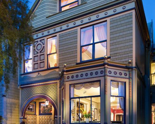 La Lengua Bed & Breakfast | Noe's Nest Bed and Breakfast