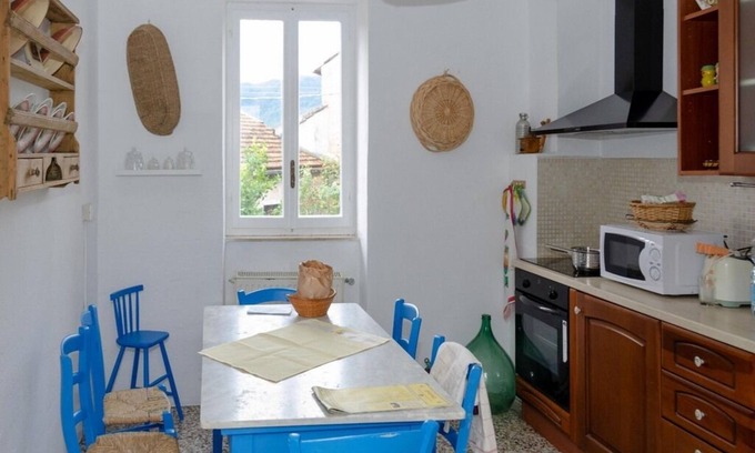 Degna House | Nonna house among the olive trees in a village in Liguria