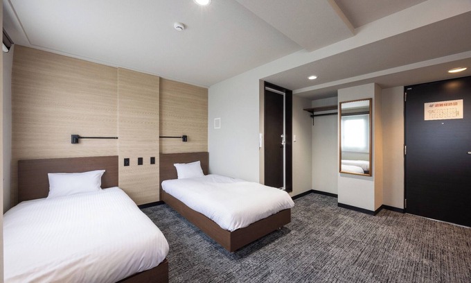 Fukuyama Hotel | NonsmokingRenovated Twin RoomBreakfast include/Fukuyama Hiroshima