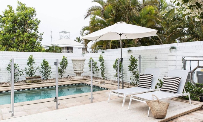 Noosa Heads Apartment | Noosa Parade Apartment - stylish privacy in paradise - private pool, location, beach