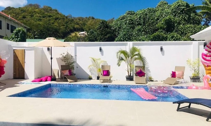 Calvigny Villa | Norahs Villa