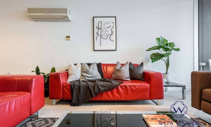 Carlton South Apartment | North Facing High Floor CBD City Sanctuary with Breathtaking Views