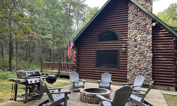 Babcock Cabin | Northwoods Hideaway – Near Lake, Trails, Fireplace & Fire Pit for Year-Round Fun