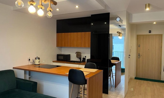 Wielki Kack Apartment | Nowoczesne 40m2, 2 pokoje, hala garażowa, balkon, widok na LAS