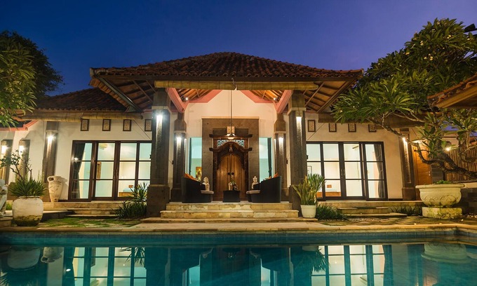 Nusa Dua Villa | Nusa Dua, 7 BDR,White Sandy Beaches, Super Location