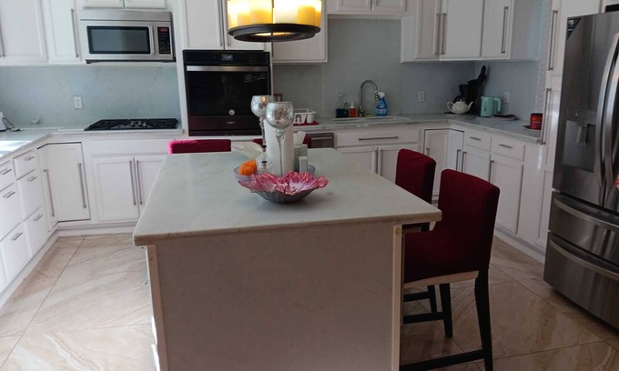 Englewood House | NYC Nearby: Modern, Safe, & Spacious house close to everything