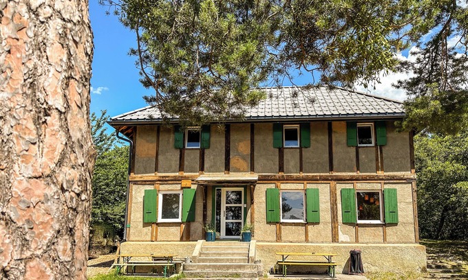 Chalais Bed & Breakfast | Ô Bercail colonie renovated as an Ecolodge. Magnificent location near Vercorin